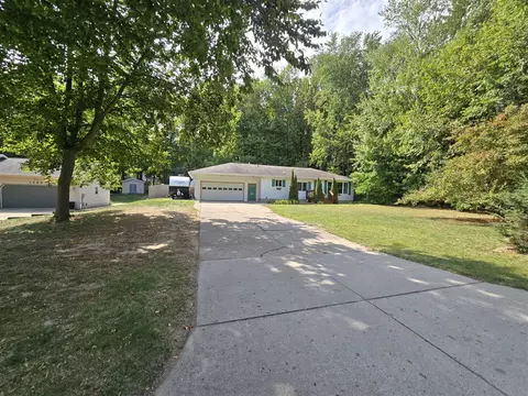 1772 Post, Belmont, MI 49306