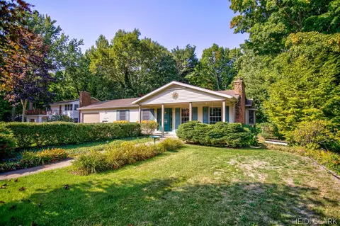 13639 Lakeshore, Grand Haven, MI 49417