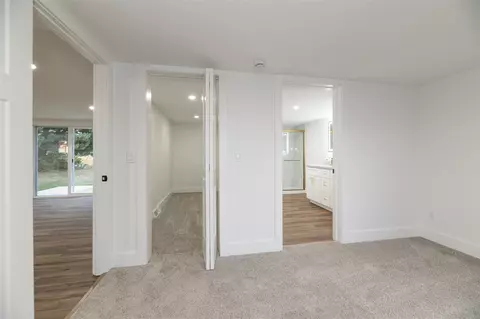 Entry Way - 12400 Quaker, Constantine, MI 49042 photo 3 of 6