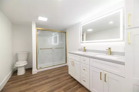 Bath - 12400 Quaker, Constantine, MI 49042 photo 1 of 4