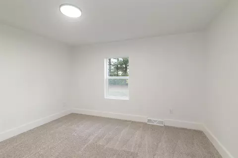 Bedroom - 12400 Quaker, Constantine, MI 49042 photo 7 of 7