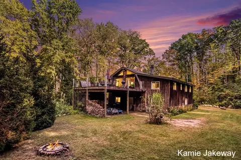 2991 Court, Lowell, MI 49331