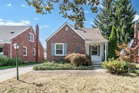2211 Drexel, Dearborn, MI 48128