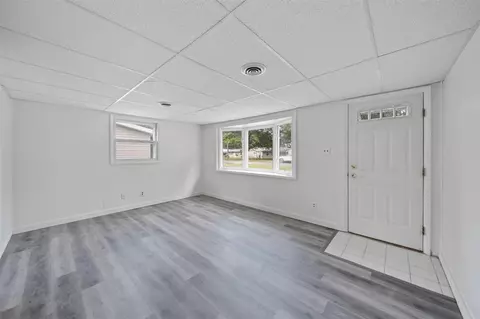 315 E Monroe, Jackson, MI 49202 photo 5