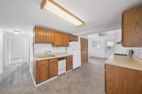 315 E Monroe, Jackson, MI 49202 photo 8
