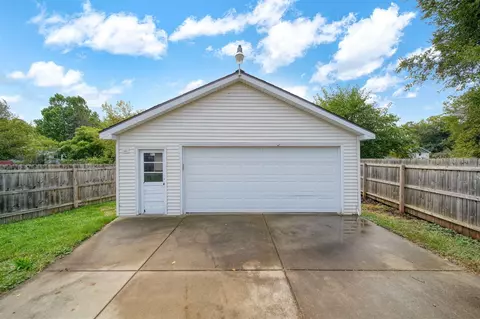 315 E Monroe, Jackson, MI 49202 photo 18