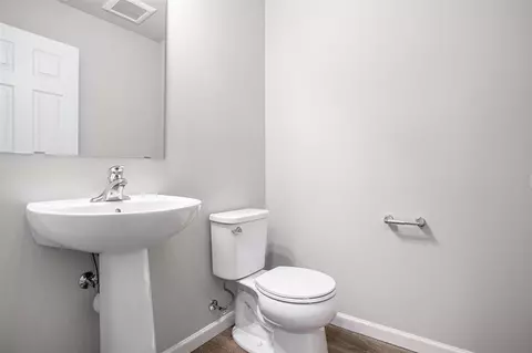 Bath - 921 Forest, Marshall, MI 49068 photo 1 of 3