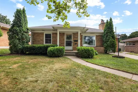 1930 Fruitwood, Grand Rapids, MI 49504