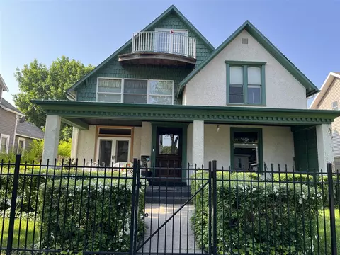 361 2nd, Manistee, MI 49660