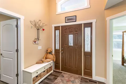 Entry Way - 13480 Riverside, Constantine, MI 49042 photo 1 of 2