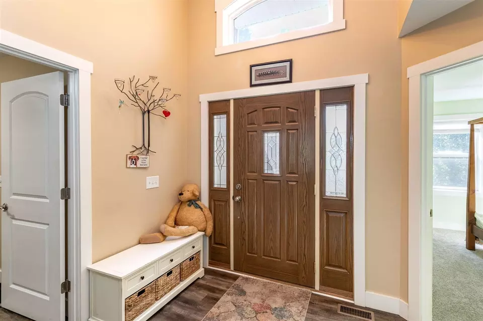Entry Way - 13480 Riverside, Constantine, MI 49042 photo 1 of 2
