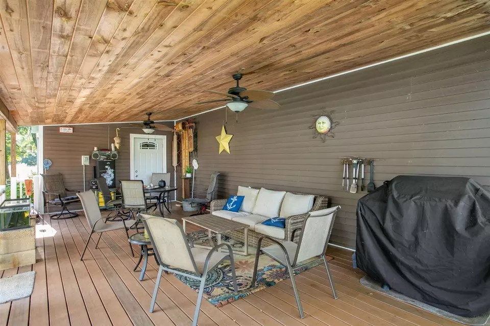 Exterior - 13480 Riverside, Constantine, MI 49042 photo 5 of 7