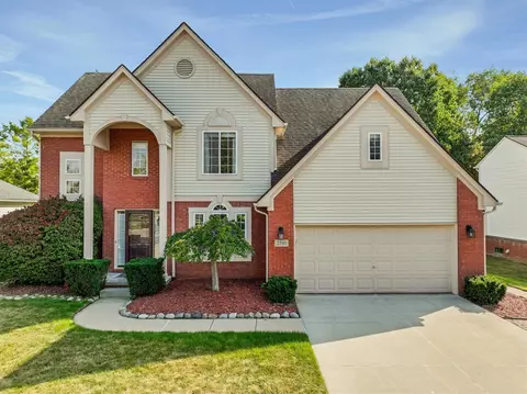 2741 Blue Heron, Wixom, MI 48393