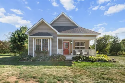 6378 122nd, Fennville, MI 49408