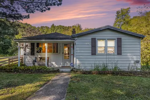 55116 55th, Lawrence, MI 49064