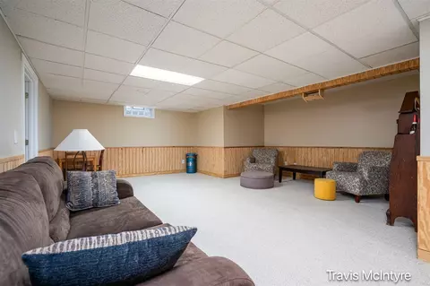 Living - 732 Ruby, Otsego, MI 49078 photo 4 of 5
