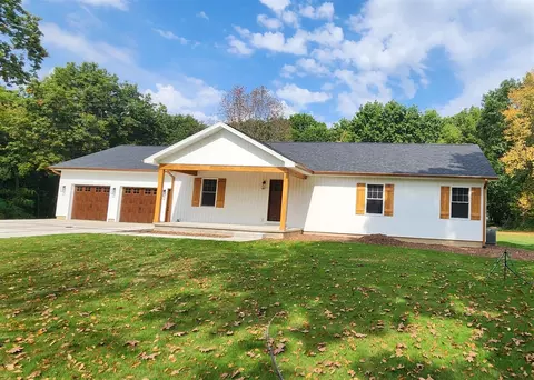 1625 Secluded Acres, Hastings, MI 49058