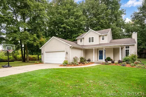 1596 Geddes, Grand Rapids, MI 49534