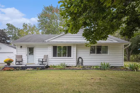 5485 Sherwood, Jackson, MI 49201