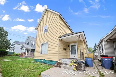 921 4th, Grand Rapids, MI 49504