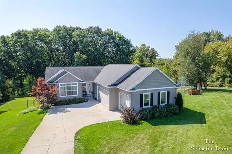11770 Alden, Lowell, MI 49331