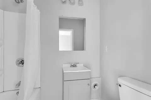 Bath - 504 Second, Jackson, MI 49203 photo 1 of 3