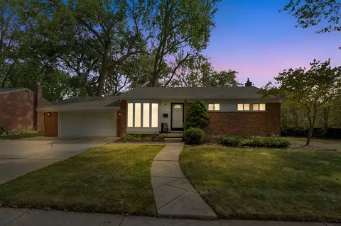 22726 Lingemann, Saint Clair Shores, MI 48080