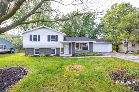 1700 Waterbury, Kentwood, MI 49508