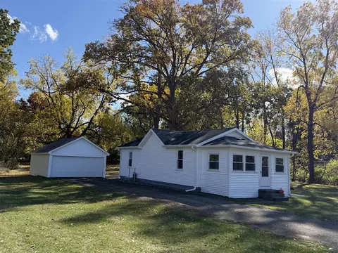 1225 Longfellow, Jackson, MI 49202