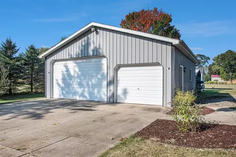 112 E Bertrand, Niles, MI 49120 photo 3