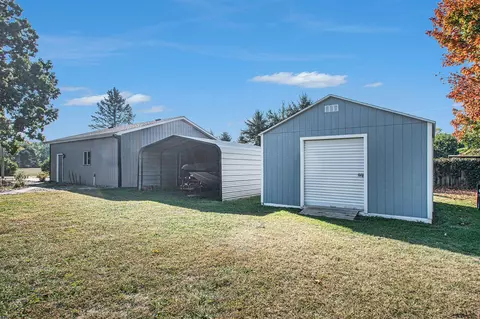 112 E Bertrand, Niles, MI 49120 photo 4