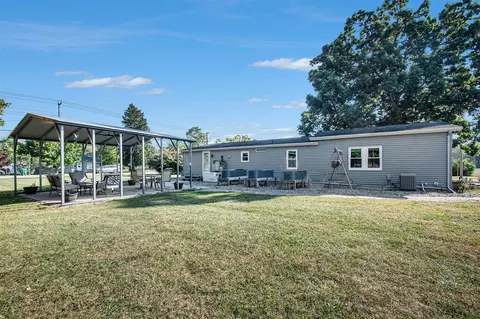 112 E Bertrand, Niles, MI 49120 photo 2