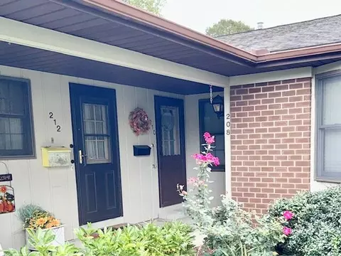 208 Bona Vis, Grand Rapids, MI 49504