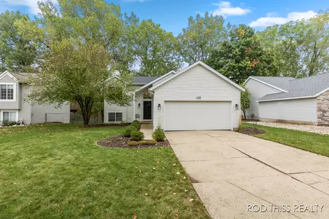 658 Clover Rdg, Grand Rapids, MI 49504