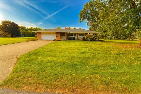 607 Flower, Three Rivers, MI 49093