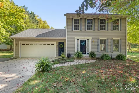 2040 Dunnigan, Grand Rapids, MI 49525