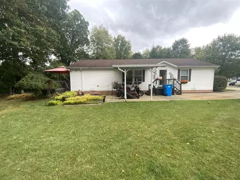 3363 Buckthorn, Jackson, MI 49201