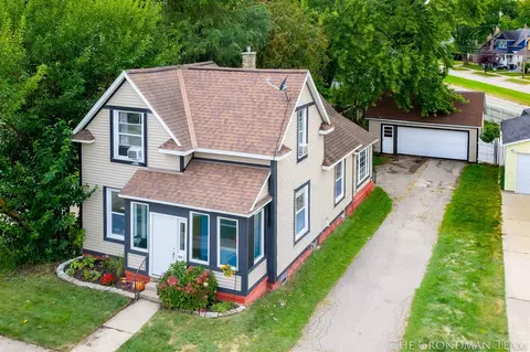 1715 Godfrey, Wyoming, MI 49509