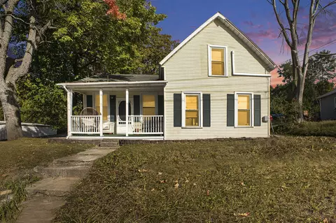 501 S Oak, Buchanan, MI 49107