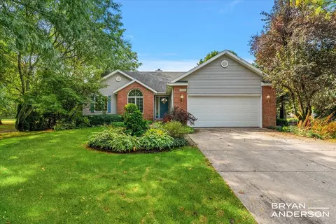 6919 Verde Vis, Rockford, MI 49341