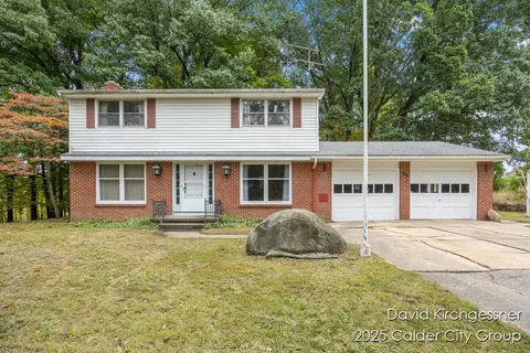 90 Maynard, Grand Rapids, MI 49534
