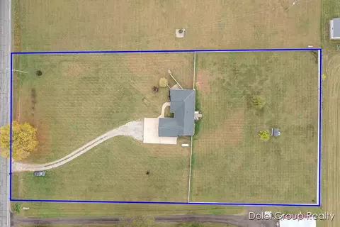 1101 E Tuttle, Ionia, MI 48846 photo 2