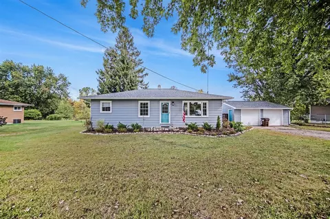 6718 Clinton, Jackson, MI 49201