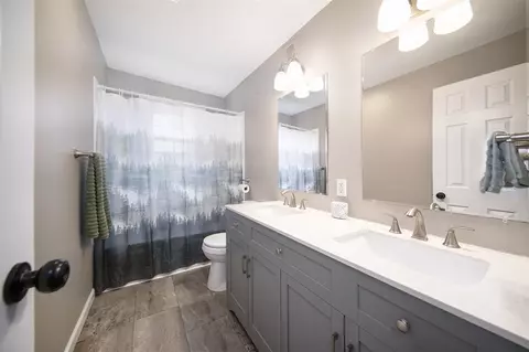 Bath - 6718 Clinton, Jackson, MI 49201 photo 2 of 2