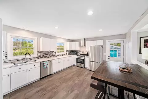 Kitchen - 6718 Clinton, Jackson, MI 49201 photo 2 of 3