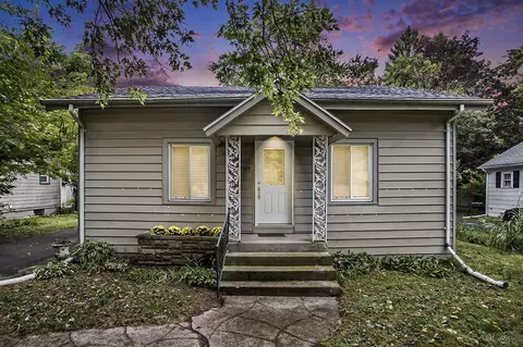 2215 Brook, Kalamazoo, MI 49048