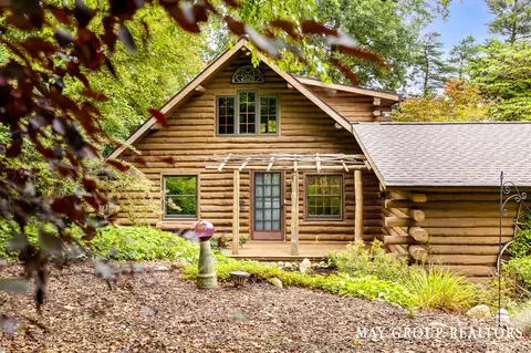 1339 House, Belmont, MI 49306