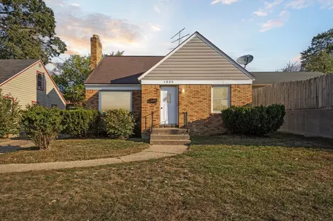 1335 Burton, Grand Rapids, MI 49507