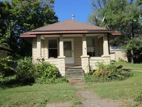 340 Sutherland, Watervliet, MI 49098