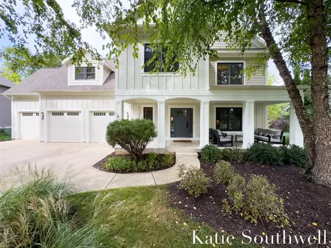 4987 Meadow Springs Trl, Ada, MI 49301